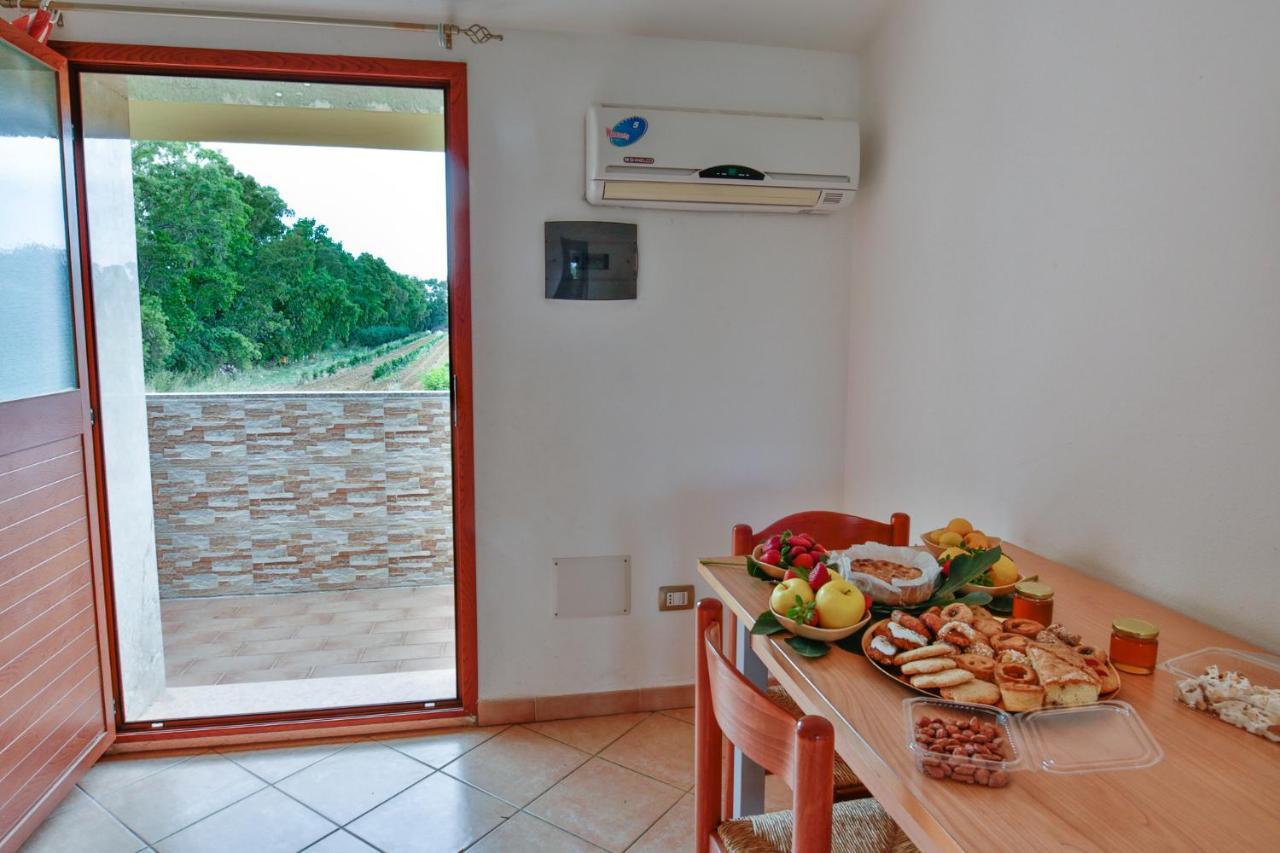 Agriturismo I Doni Del Mandorlo Alghero Bagian luar foto